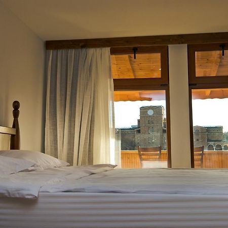 The Lion'S Residence Veliko Tŭrnovo Exterior photo